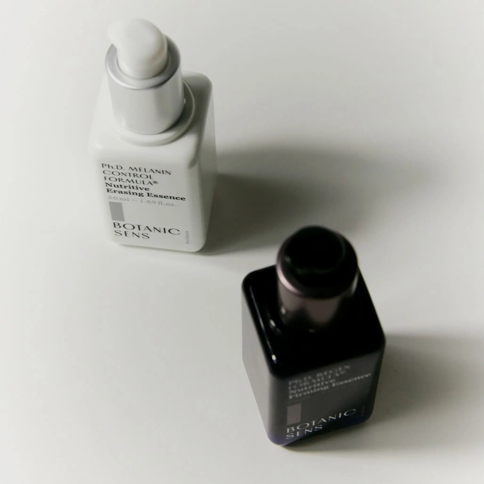 Есенція для глибокого зволоження та контролю меланіну проти пігментації BOTANICSENS Ph.D. MELANIN CONTROL FORMULA Nutritive Erasing Essence-thumbmail-5