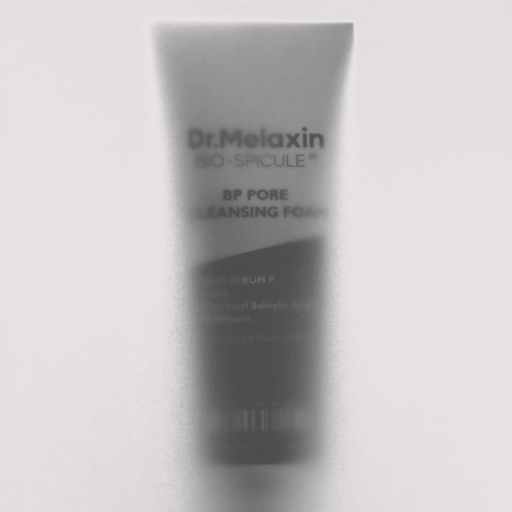 Пінка з біоспікулами та кислотами для звуження пор Dr.Melaxin BP Pore Cleansing Foam-thumbmail-6