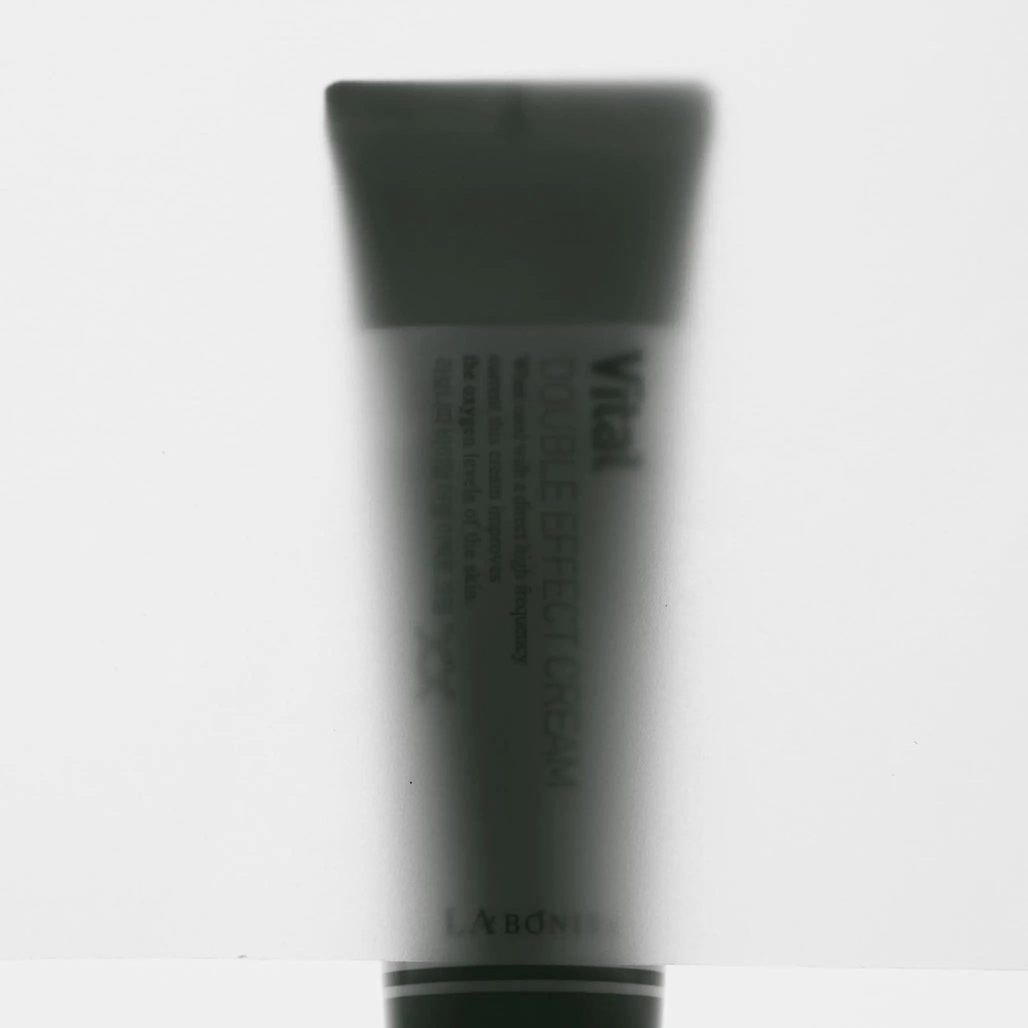 Антивіковий крем для зрілої шкіри з ліфтинг-ефектом Labonita Vital Double Effect-thumbmail-4