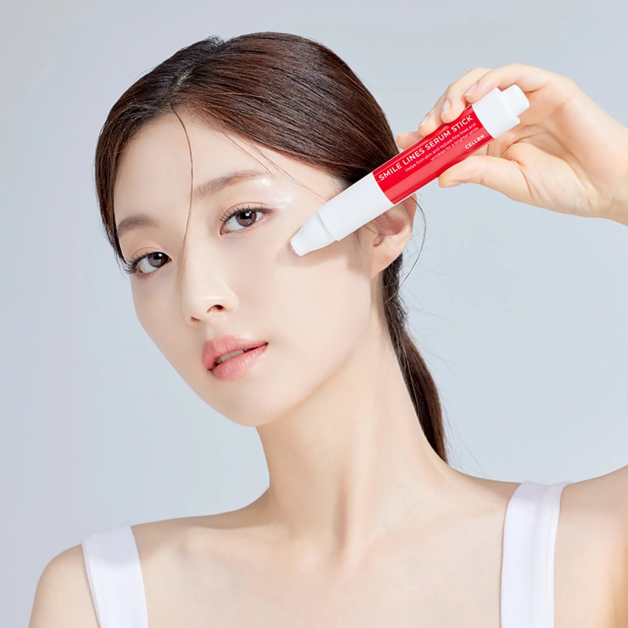 Сироватка-стік для розгладження носогубних складок з пептидами CELLBN Smile Lines Serum Stick