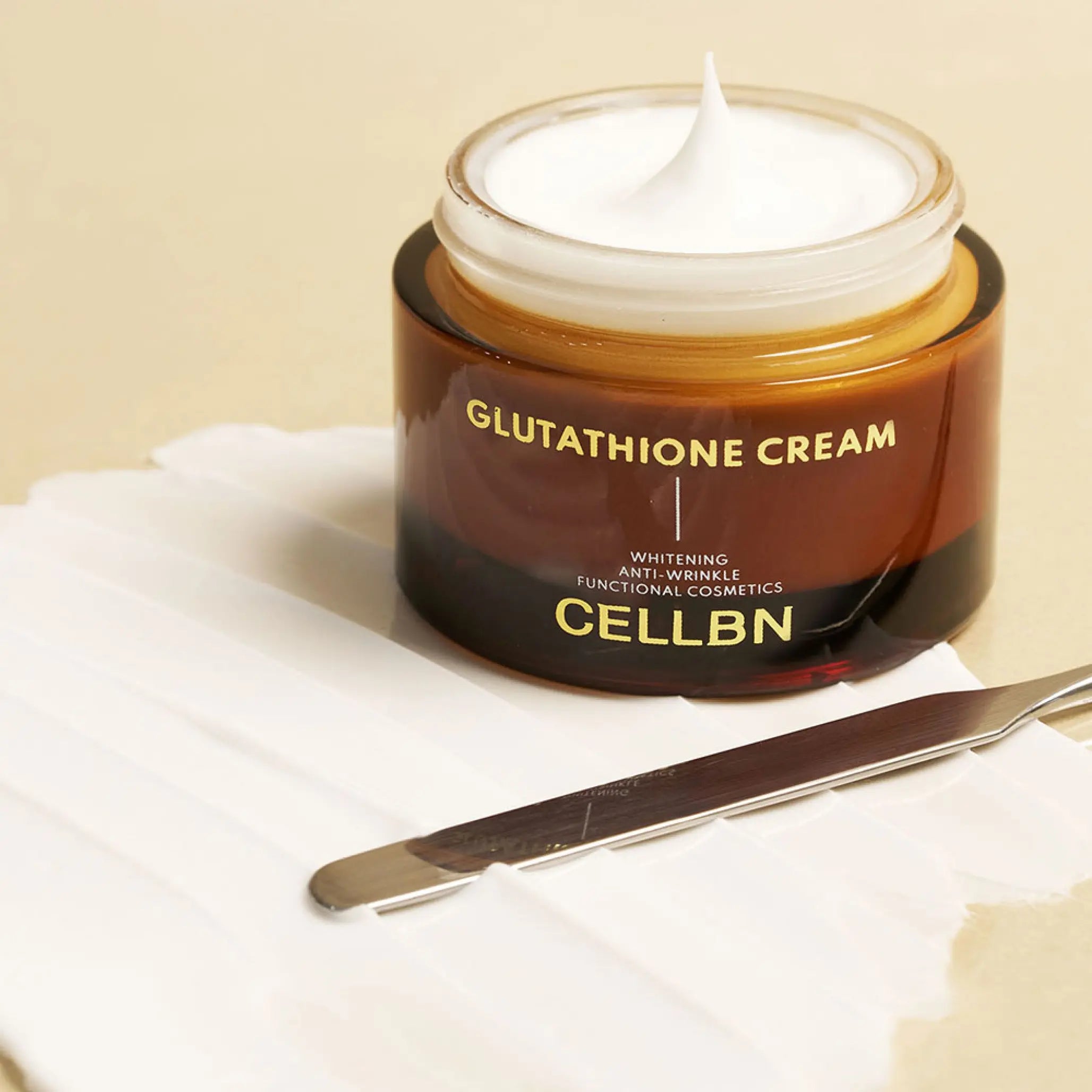 Антивіковий відбілюючий крем для обличчя з глутатіоном CELLBN Glutathione Cream-thumbmail-3
