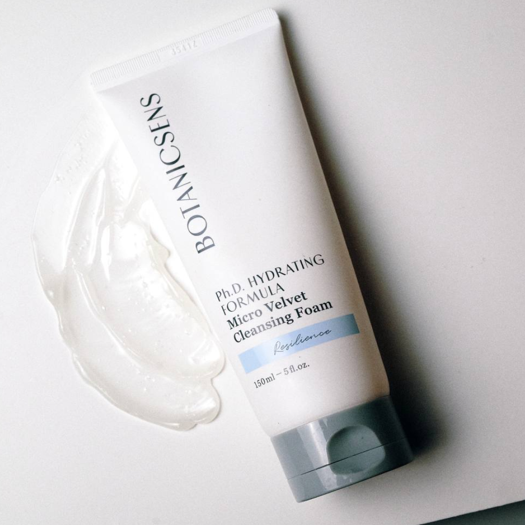 Зволожуюча пінка для вмивання з іононами BOTANICSENS Ph.D. Hydrating Formula Micro Velvet Cleansing Foam-thumbmail-3
