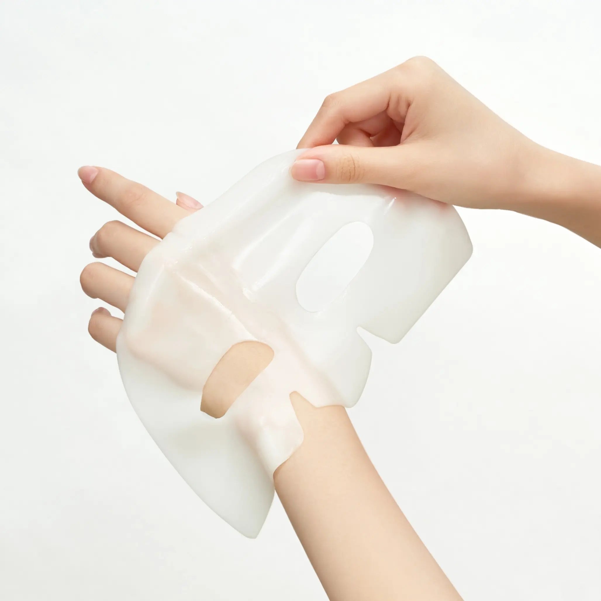 Заспокійлива гідрогелева маска з екстрактом центелли та алое вера Luvum Calming Repair Cica Gel Mask-thumbmail-6