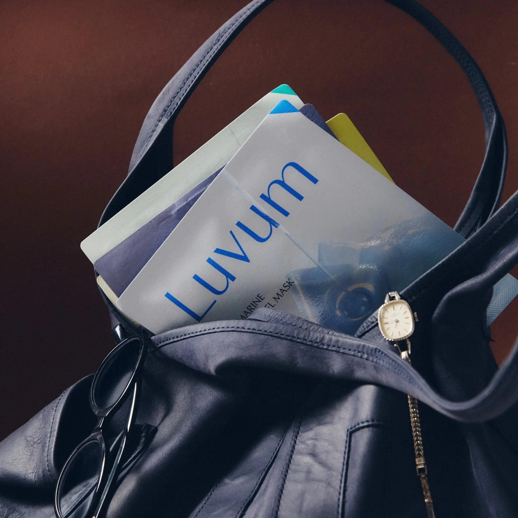 Зміцнювальна гелева маска з PDRN та морськими водоростями Luvum Glacial Marine Algae - PDRN Gel Mask