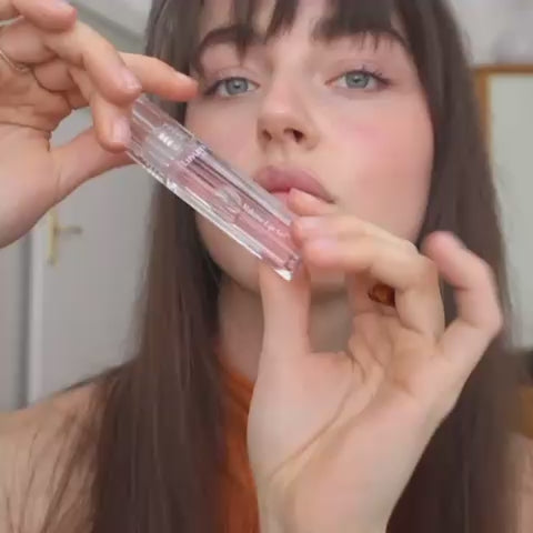 Блиск для об’єму та зволоження губ Luvum Volume Lip Serum