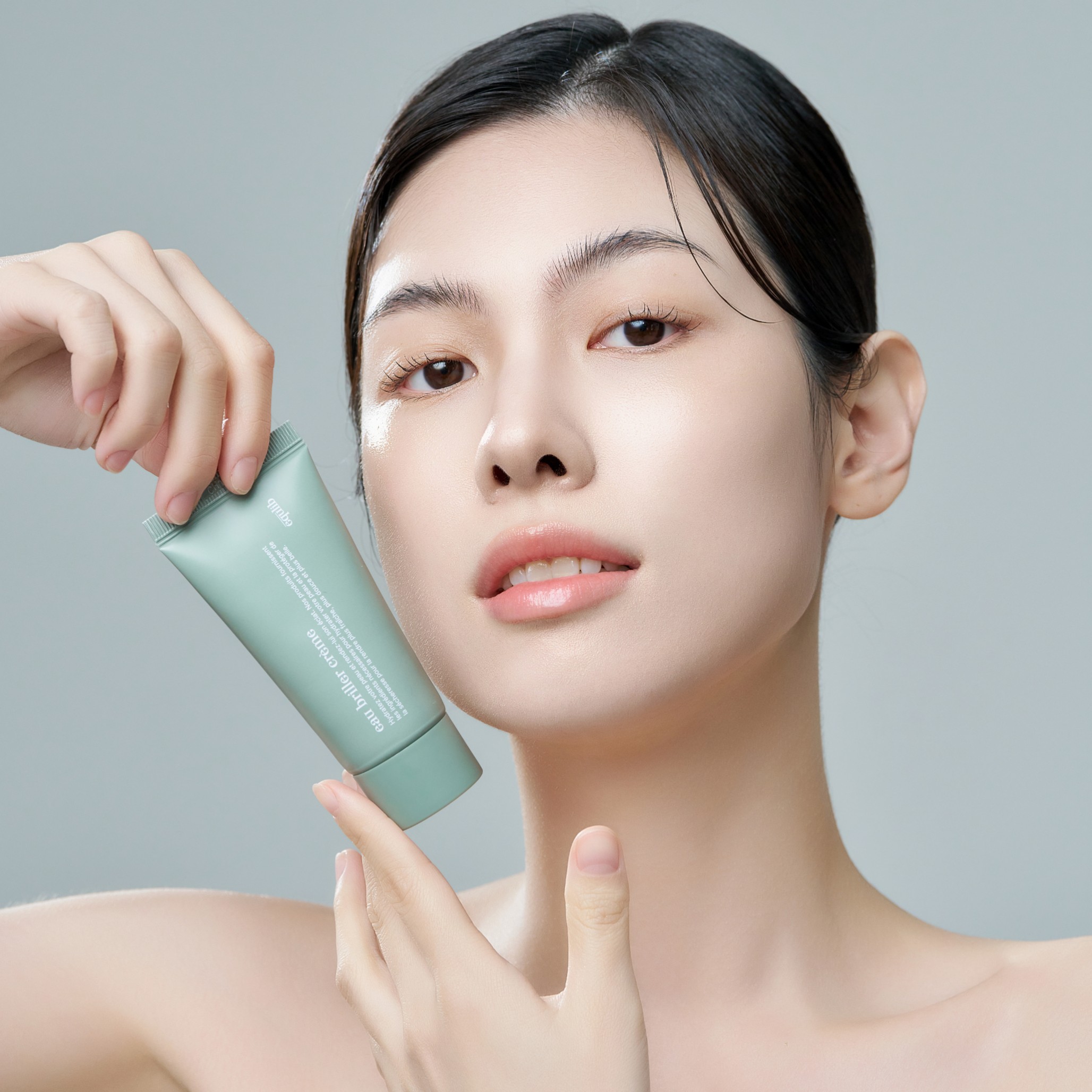 Зволожуючий бар'єрний крем для обличчя Eau Briller Creme 