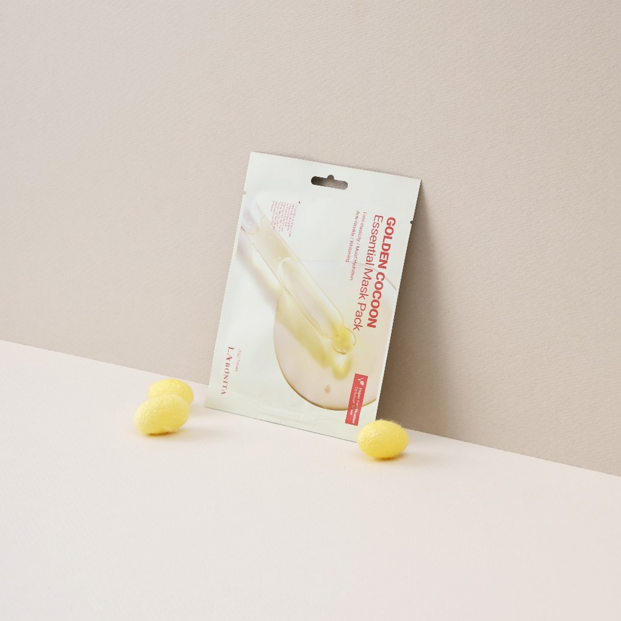 Очищуюча маска для обличчя Golden Cocoon Essential Mask Pack