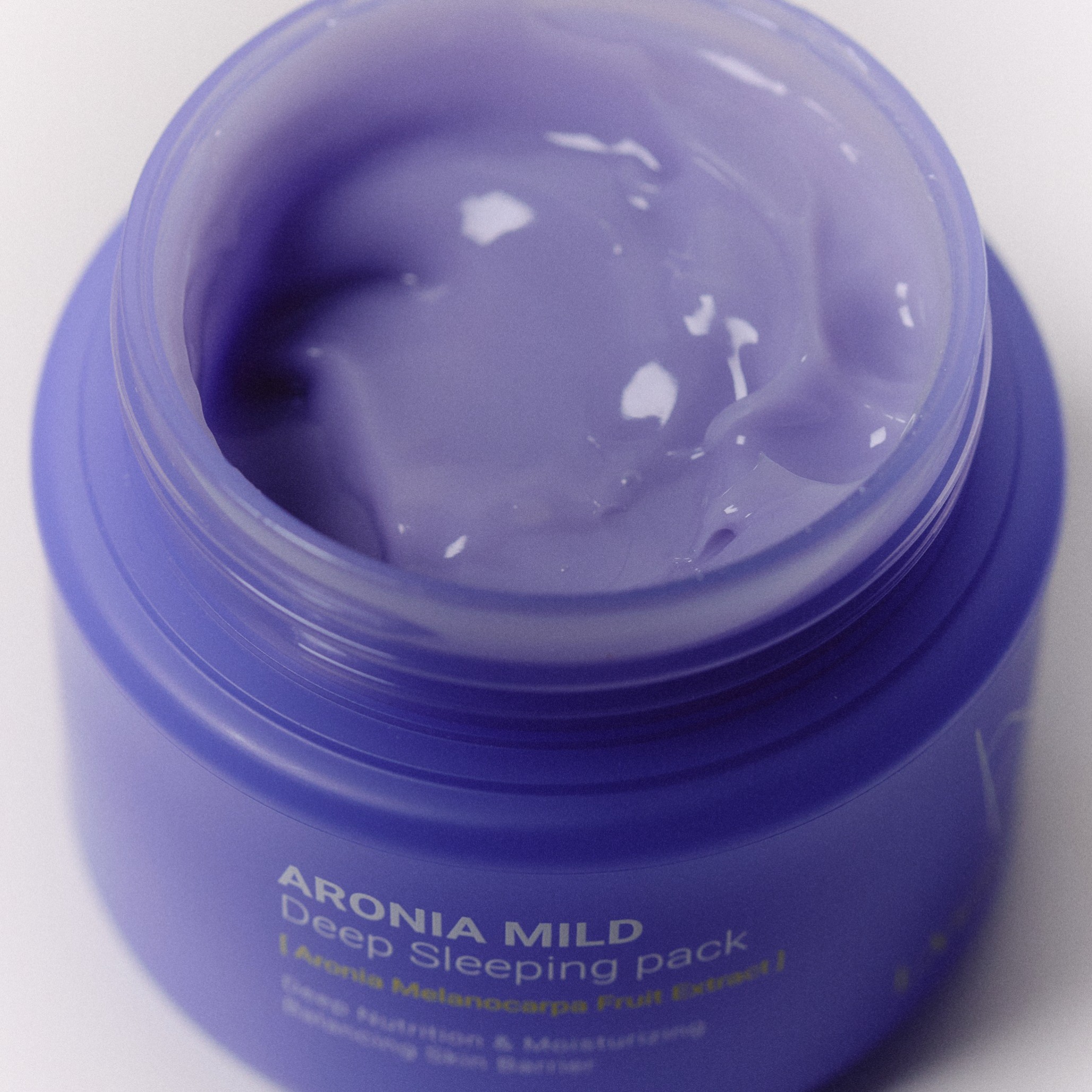 Нічна маска для обличчя з аронією Aronia Mild Deep Sleeping Pack