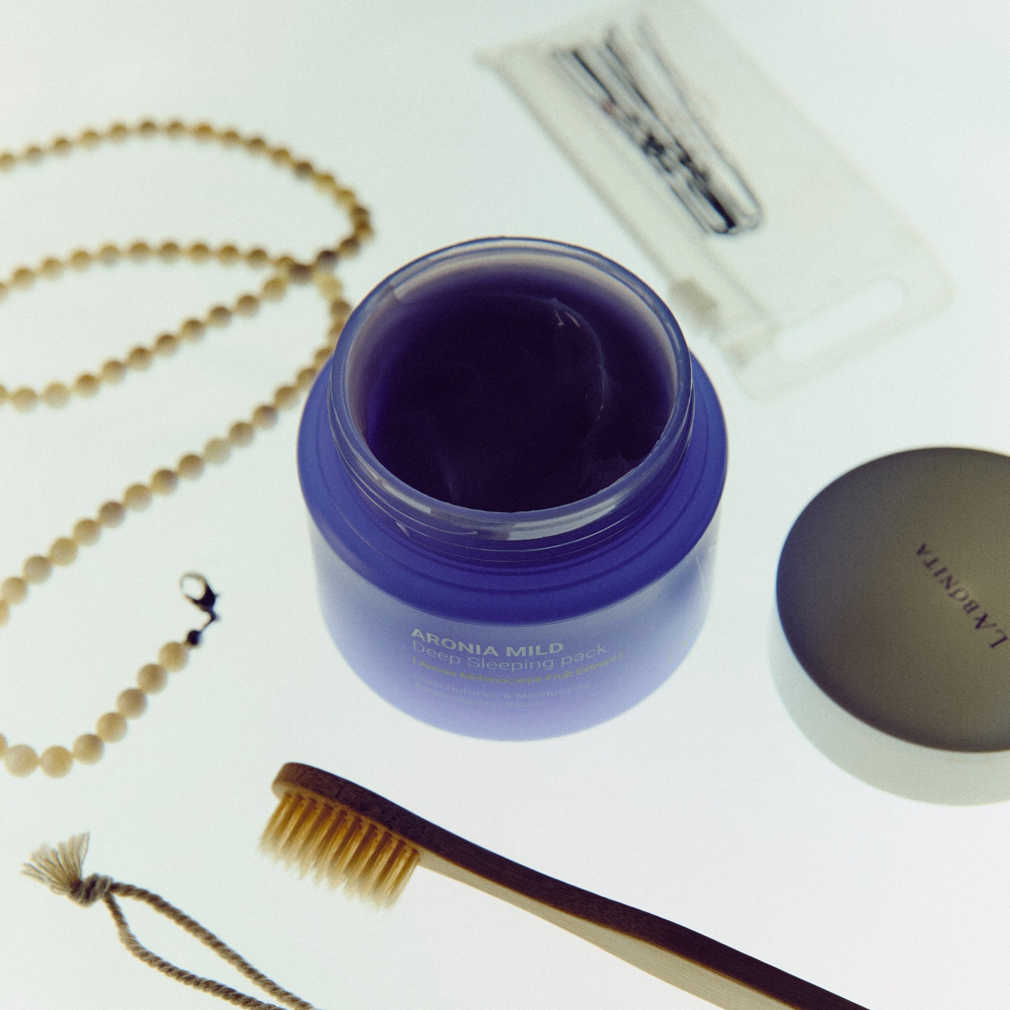 Нічна маска для обличчя з аронією Aronia Mild Deep Sleeping Pack