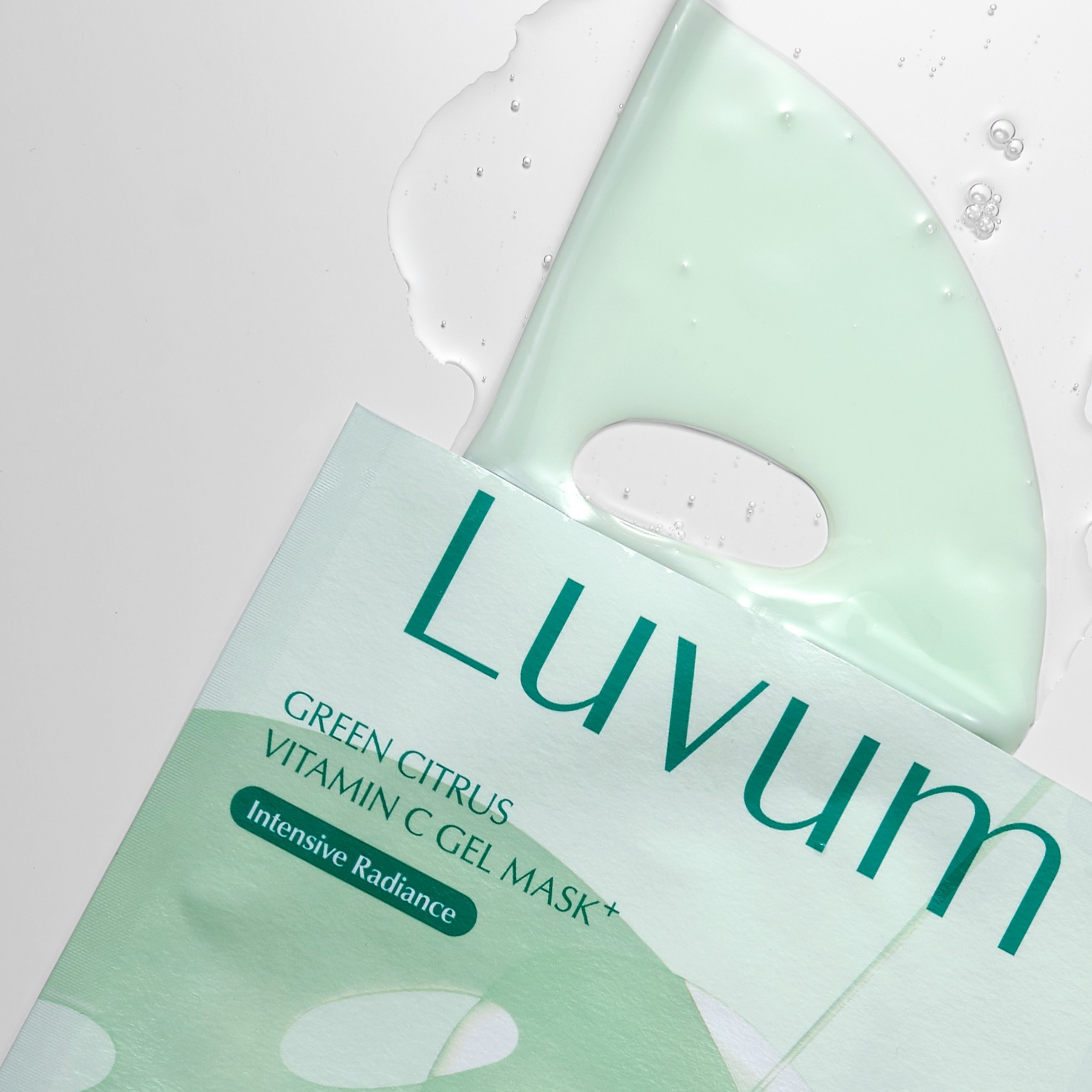 Освітлююча гелева маска для обличчя Luvum Green Citrus Vitamin C Gel Mask Plus