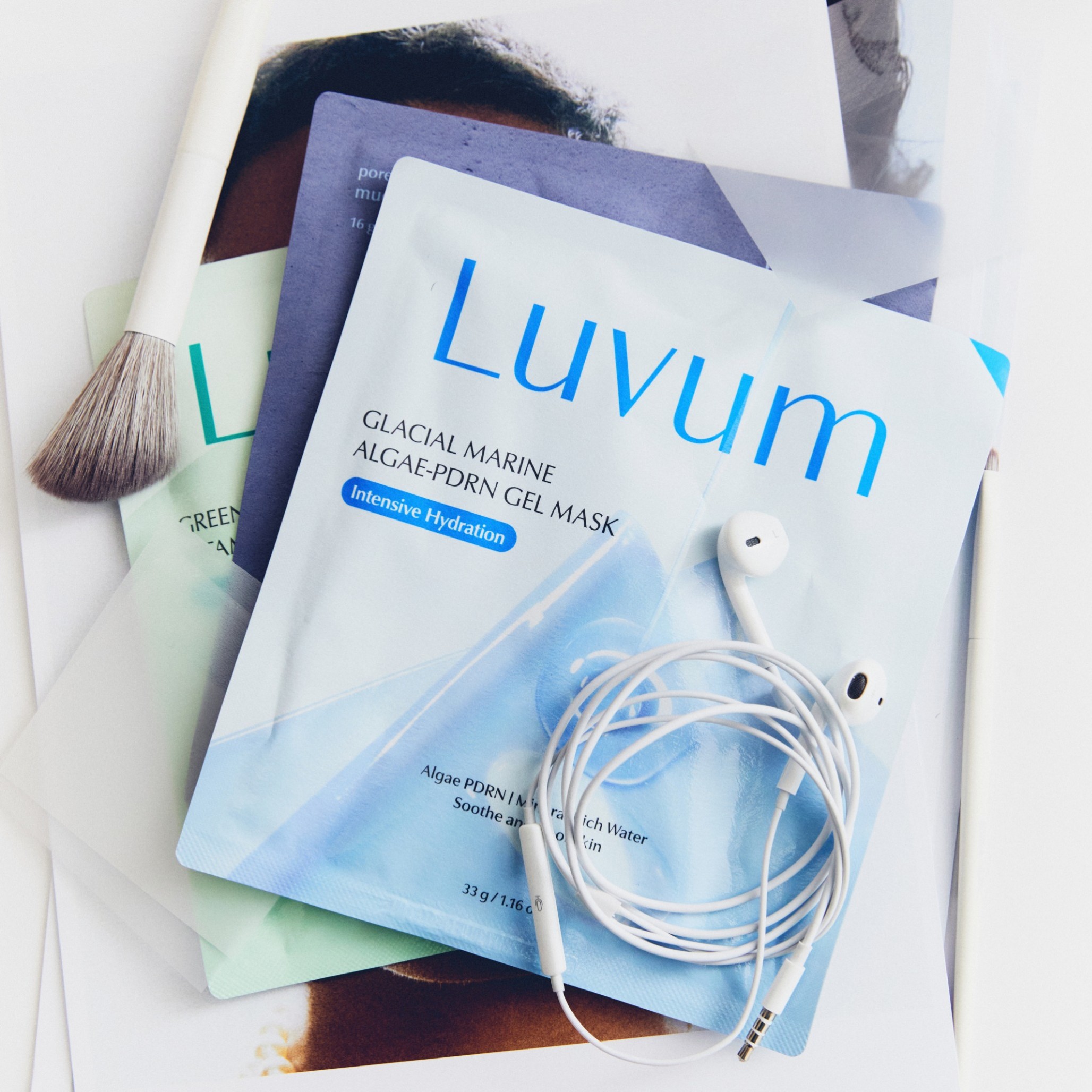 Зміцнююча гелева маска для обличчя з морськими водоростями Luvum Glacial Marine Algae - PDRN Gel Mask
