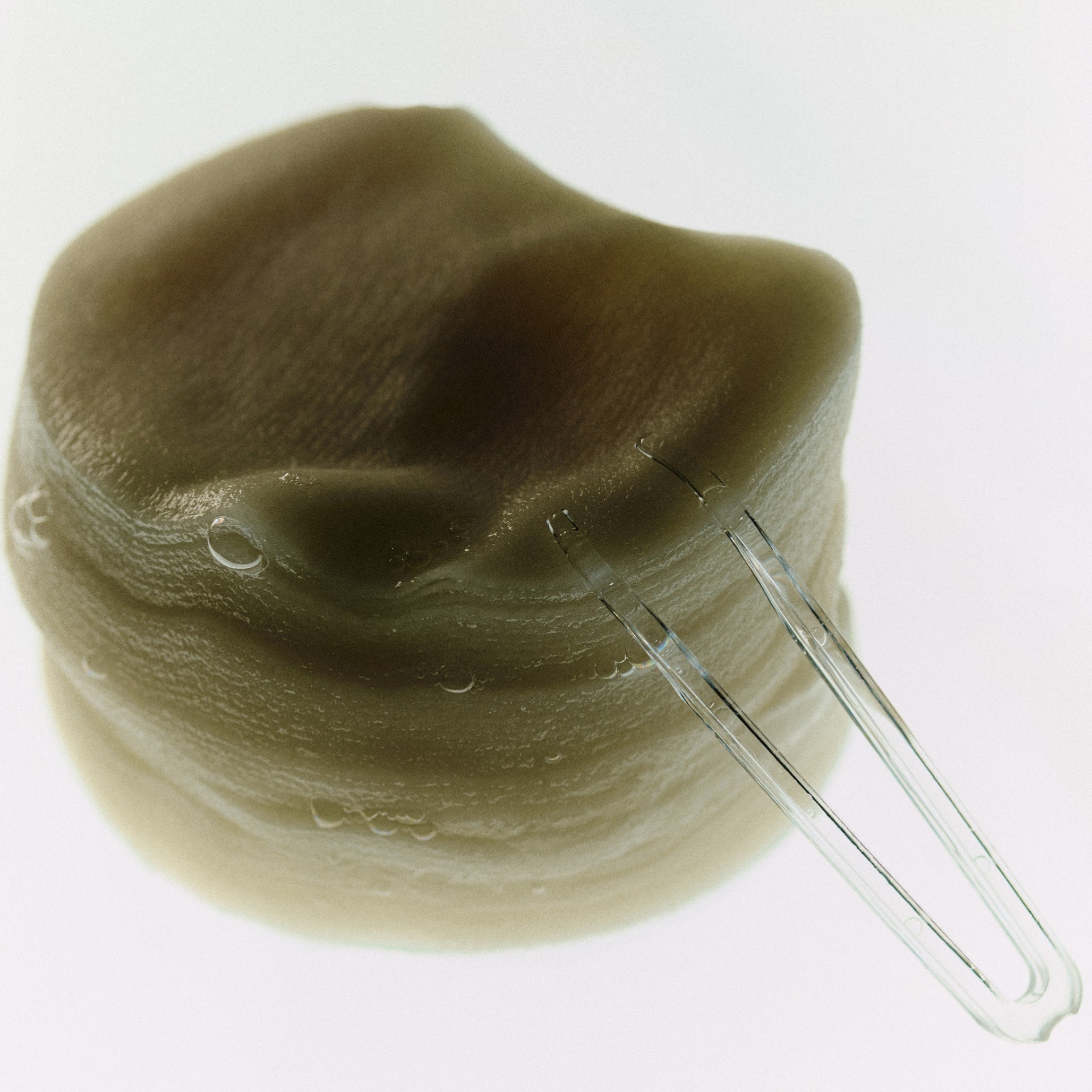 Заспокійливі педи для обличчя з екстрактом центели азіатської Luvum Calming Repair Cica Spot Pad 