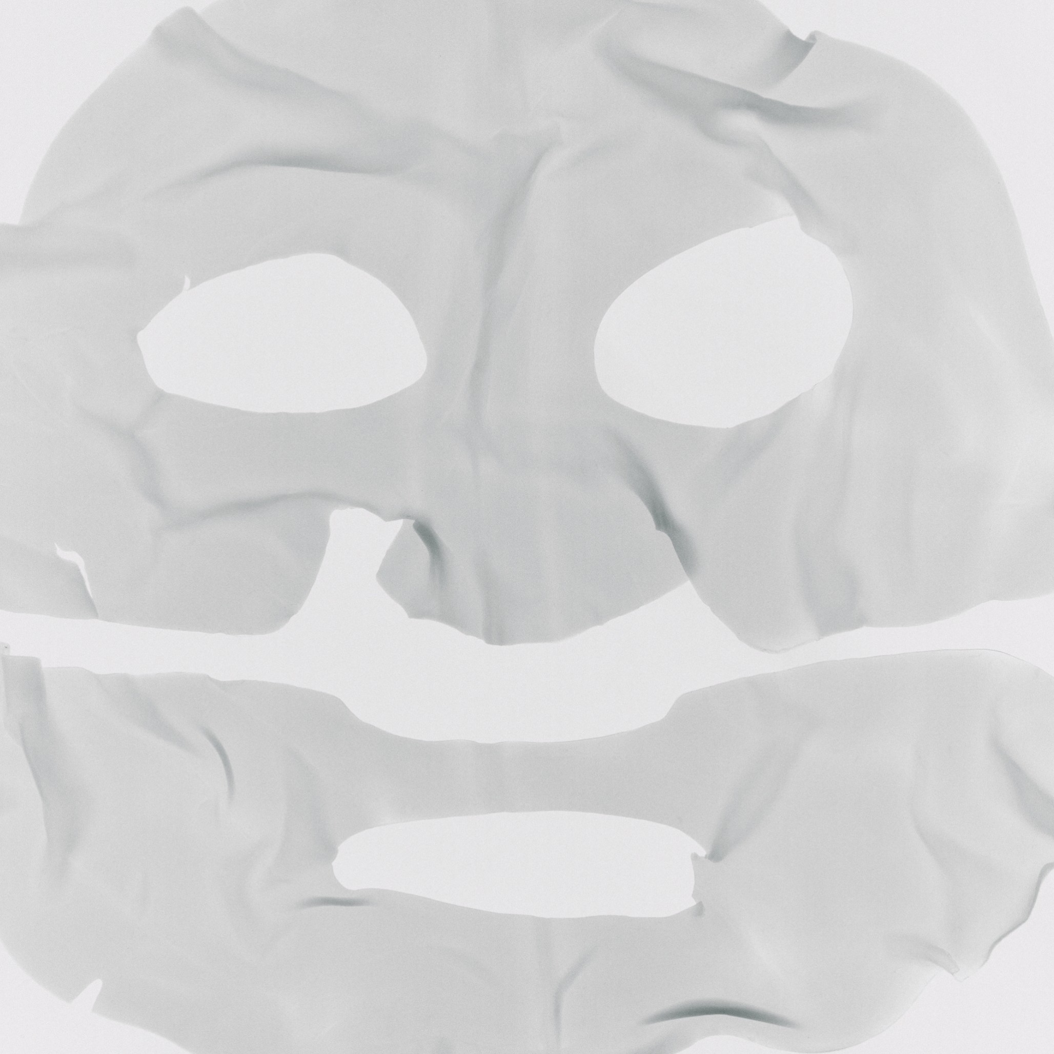 Заспокійлива гелева маска з екстрактом центели азіатської Luvum Calming Repair Cica Gel Mask