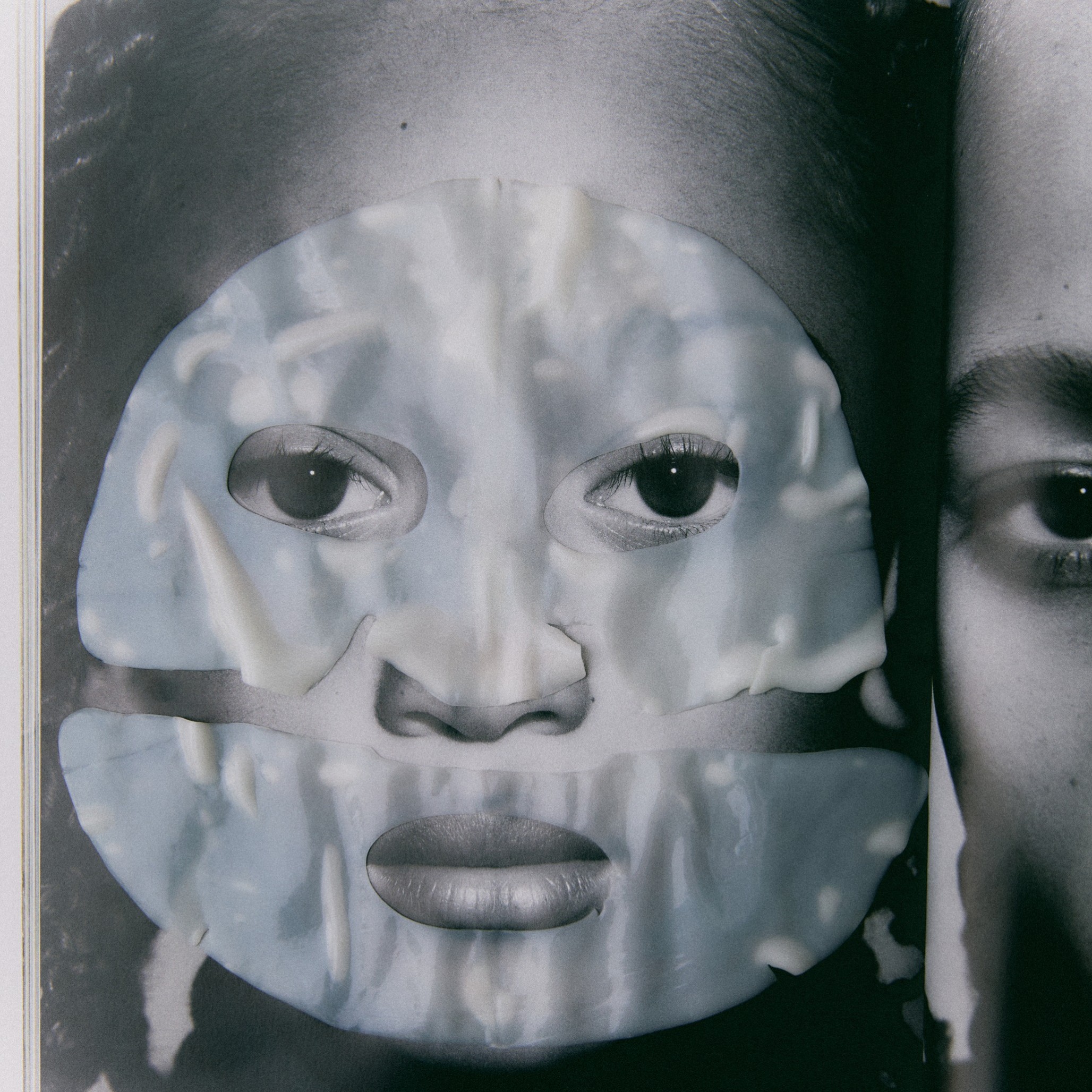 Заспокійлива гелева маска з екстрактом центели азіатської Luvum Calming Repair Cica Gel Mask